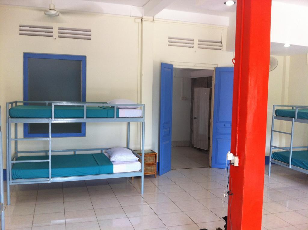 The Living Quarters Hostel 543 Сиемрип Номер фото