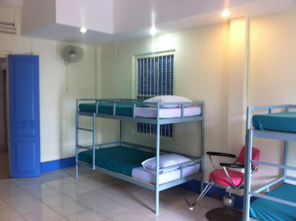The Living Quarters Hostel 543 Сиемрип Номер фото