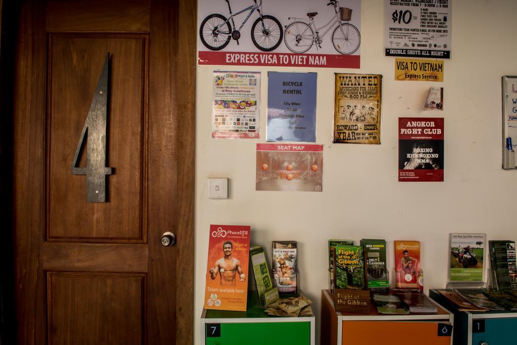 The Living Quarters Hostel 543 Сиемрип Экстерьер фото